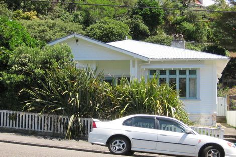 Photo of property in 32 Glen Road, Kelburn, Wellington, 6012