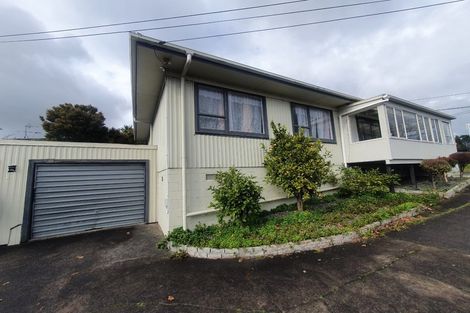 Photo of property in 297a Don Buck Road, Massey, Auckland, 0614