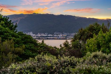 Photo of property in 11 Moray Place, Papakowhai, Porirua, 5024