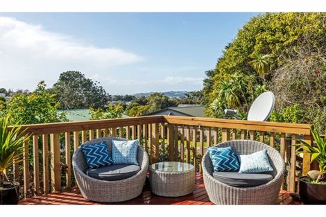 Photo of property in 9 Dobell Road, Stanmore Bay, Whangaparaoa, 0932