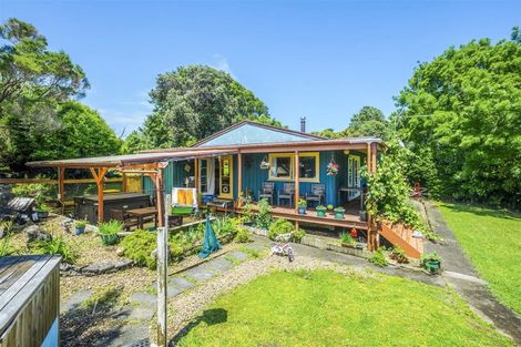 Photo of property in 15 Karioitahi Road, Waiuku, 2123