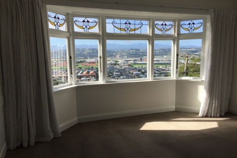 Photo of property in 14 Imperial Terrace, Melrose, Wellington, 6022