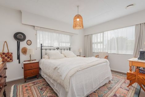 Photo of property in 1 Totara Place, Pahiatua, 4910