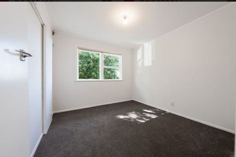 Photo of property in 28 Robert Burke Place, Henderson, Auckland, 0612