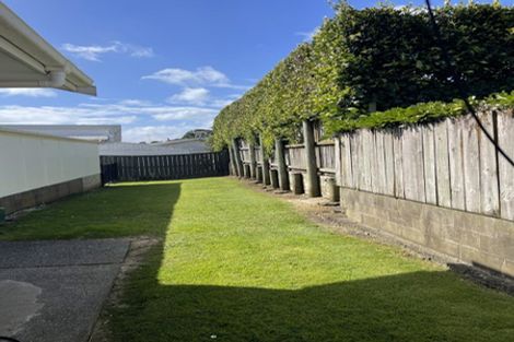 Photo of property in 1/7 Raphoe Place, Ellerslie, Auckland, 1051