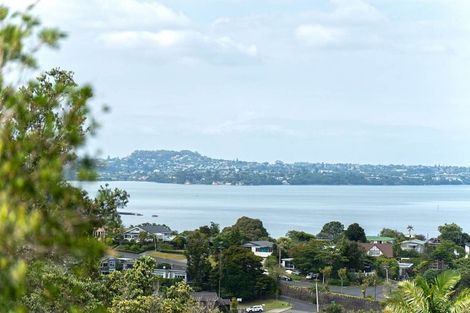Photo of property in 6 Anchor Place, Beach Haven, Auckland, 0626