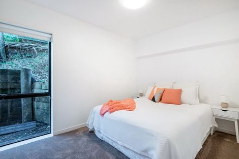 Photo of property in 2/53 Seaton Road, Murrays Bay, Auckland, 0630