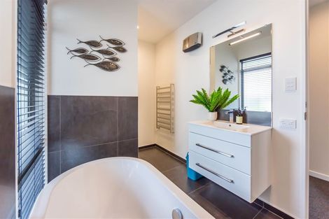 Photo of property in 108 Shepherd Avenue, West Melton, 7618