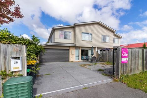 Photo of property in 39 Lyndon Street, Riccarton, Christchurch, 8041