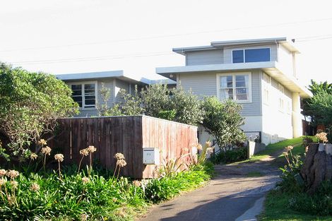 Photo of property in 79 Tutere Street, Waikanae Beach, Waikanae, 5036