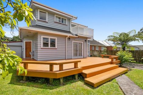 Photo of property in 192 Cambridge Terrace, Naenae, Lower Hutt, 5011
