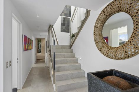 Photo of property in 12a Valley View, Mount Pleasant, Christchurch, 8081