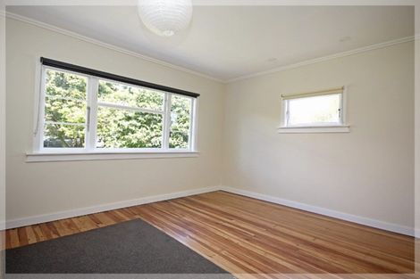 Photo of property in 42 Mckenzie Street, Levin, 5510