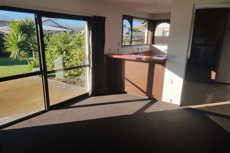 Photo of property in 36 Greenock Street, Redwood, Christchurch, 8051