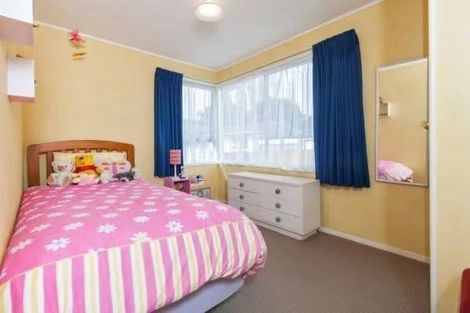 Photo of property in 10 Chesley Place, Half Moon Bay, Auckland, 2012