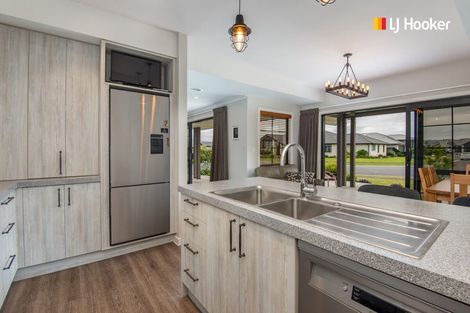 Photo of property in 8 Carrick Place, Mosgiel, 9024