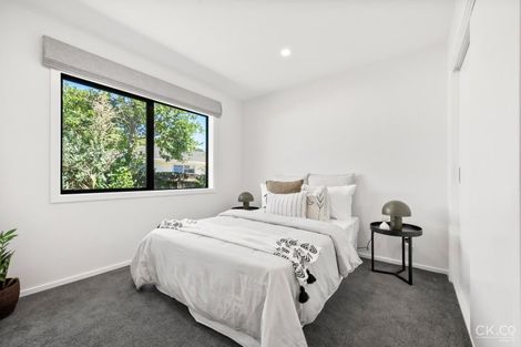 Photo of property in 33c Gemstone Drive, Birchville, Upper Hutt, 5018