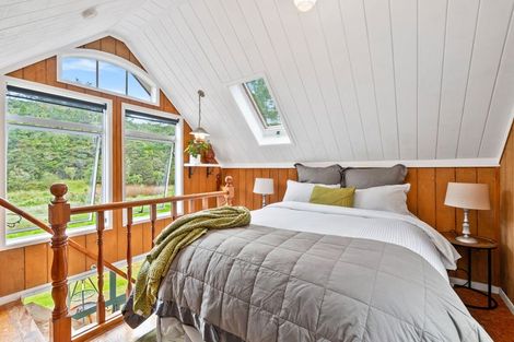 Photo of property in 1042 Ngunguru Road, Kiripaka, Whangarei, 0173