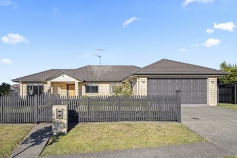Photo of property in 16 Thomas Moore Place, Pukekohe, 2120