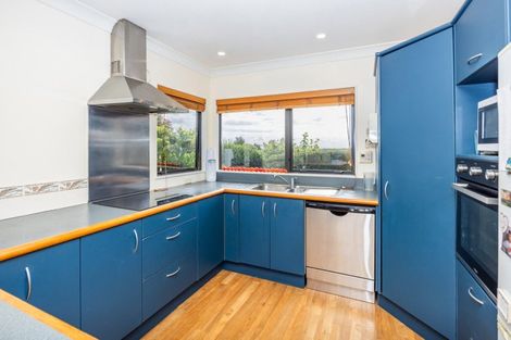 Photo of property in 24 Highgrove Drive, Grandview Heights, Hamilton, 3200