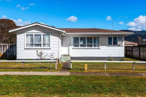 Photo of property in 39 Maria Place, Turangi, 3334