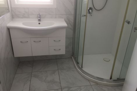 Photo of property in 28 Edwards Avenue, Henderson, Auckland, 0610