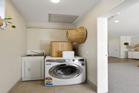 Photo of property in 7 Tahuhu Road, Mount Wellington, Auckland, 1062