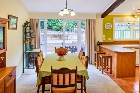 Photo of property in 21 Lupin Terrace, Tawa, Wellington, 5028