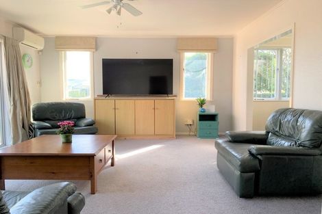Photo of property in 15 Pikitea Road, Mangere Bridge, Auckland, 2022
