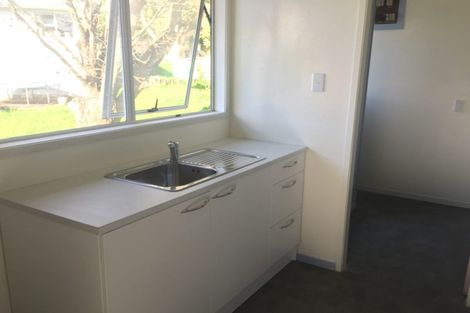 Photo of property in 104 Reynella Drive, Massey, Auckland, 0614