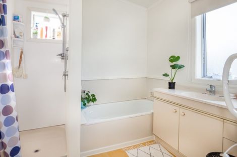 Photo of property in 915 Willowpark Road North, Mayfair, Hastings, 4122