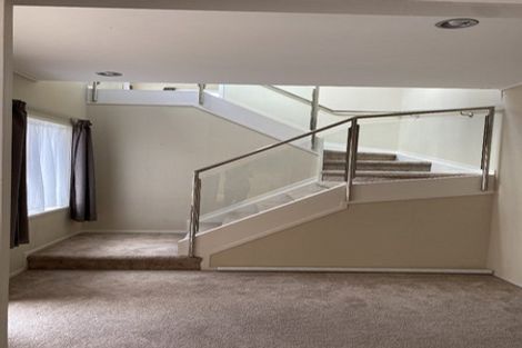 Photo of property in 5 Fielding Crescent, Farm Cove, Auckland, 2012