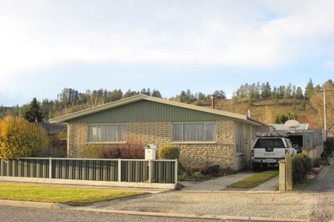 Photo of property in 63 Dunstan Road, Alexandra, 9320