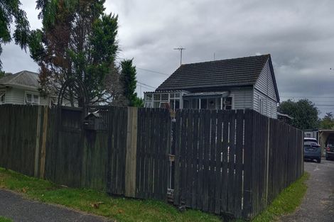 Photo of property in 1/72 Gloucester Road, Manurewa, Auckland, 2102