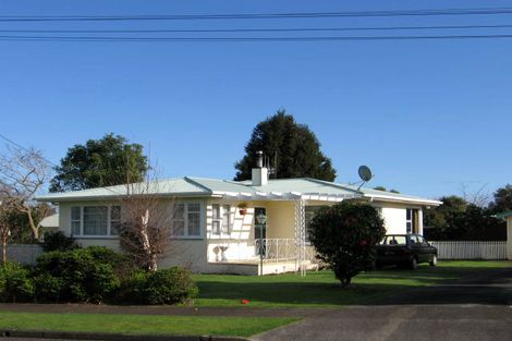 Photo of property in 24 Kent Crescent, Awapuni, Palmerston North, 4412