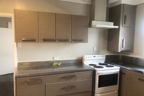 Photo of property in 3166 Great North Road, New Lynn, Auckland, 0600