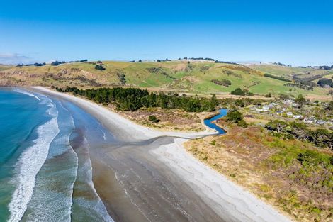 Photo of property in 73 Driver Street, Long Beach, Port Chalmers, 9081