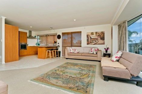 Photo of property in 6 Top Road, Dairy Flat, Albany, 0792