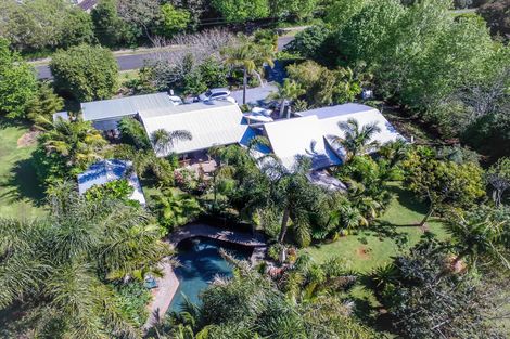 Photo of property in 16 Kendall Road, Kerikeri, 0230