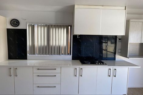 Photo of property in 60a Cambridge Terrace, Papatoetoe, Auckland, 2025