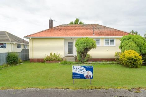 Photo of property in 9 Thames Street, Roslyn, Palmerston North, 4414