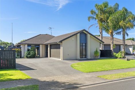 Photo of property in 6 Carrington Drive, Papamoa Beach, Papamoa, 3118