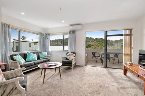 Photo of property in 7c Puriri Avenue, Orewa, 0931