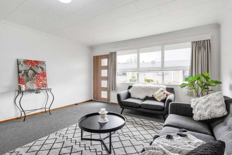 Photo of property in 3 Kiwi Court, Roslyn, Palmerston North, 4414