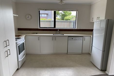 Photo of property in 1/4 Withells Road, Avonhead, Christchurch, 8042