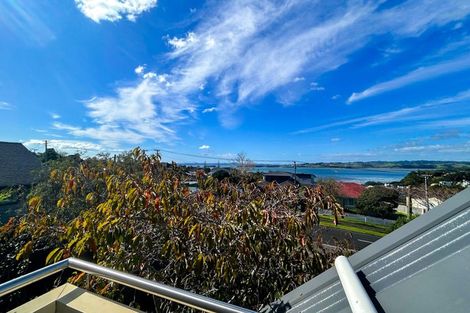 Photo of property in 33 Churchill Road, Cockle Bay, Auckland, 2014