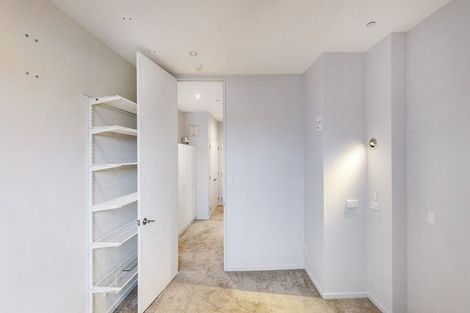 Photo of property in Stadium Garden Flats, 311/107 Thorndon Quay, Pipitea, Wellington, 6011