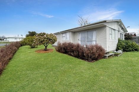 Photo of property in 1 Toi Grove, Turangi, 3334