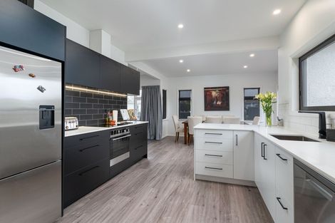 Photo of property in 2a Lansdowne Crescent, Lansdowne, Masterton, 5810