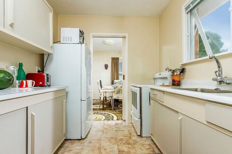 Photo of property in 73 Lynden Avenue, Hillcrest, Auckland, 0627